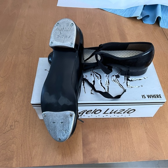 Angelo Luzio patent leather tap shoes - Picture 4 of 6